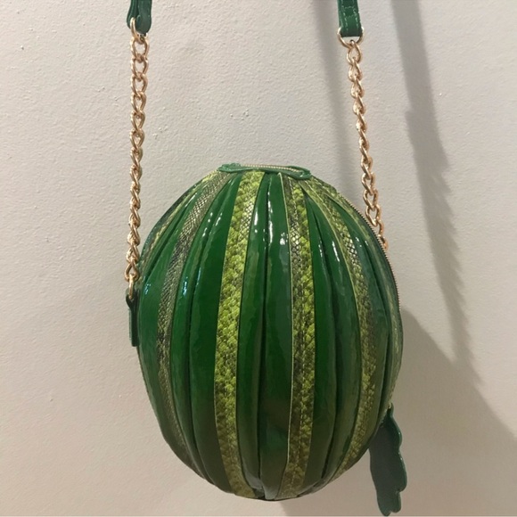 Betsey Johnson watermelon crossbody bag - Picture 9 of 9